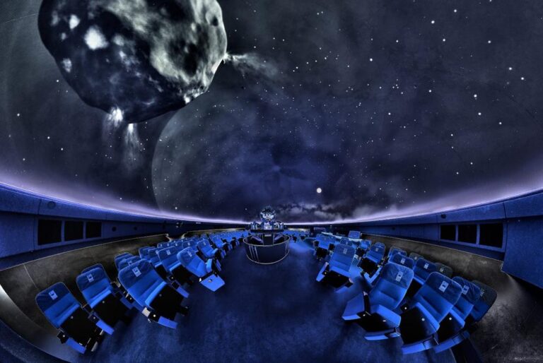 Sessão especial do Asteroid Day no Planetário de Wolfsburg, Alemanha - Créditos: Planetarium Wolfsburg